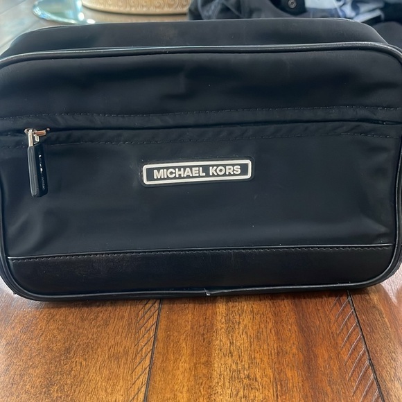 Michael Kors black white nylon camera crossbody bag webbing logo strap - Picture 4 of 17